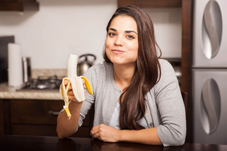 When You Eat Bananas Every Day, Here's What Happens to Your Body