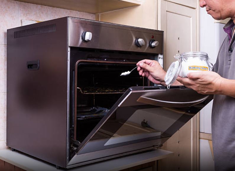 cleaning the bicarbonate oven