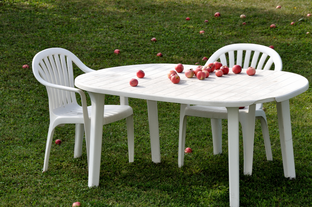 white plastic garden furniture