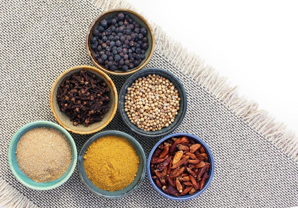 spices condiments aromatics