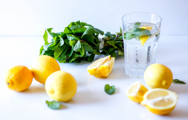 lemon water lemon water mint