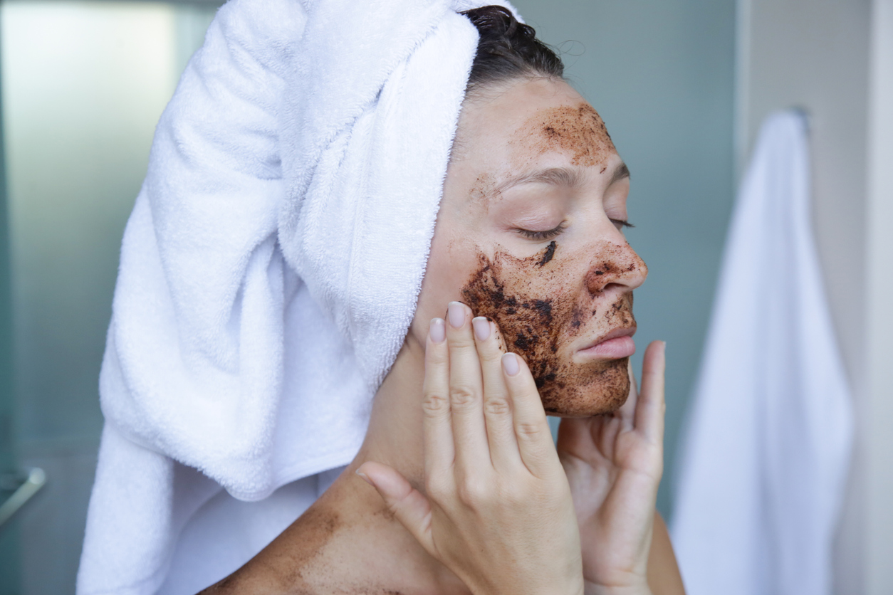 anti-wrinkle radiance coffee grounds facial scrub