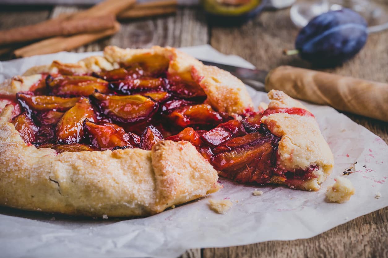 plum fruit tart