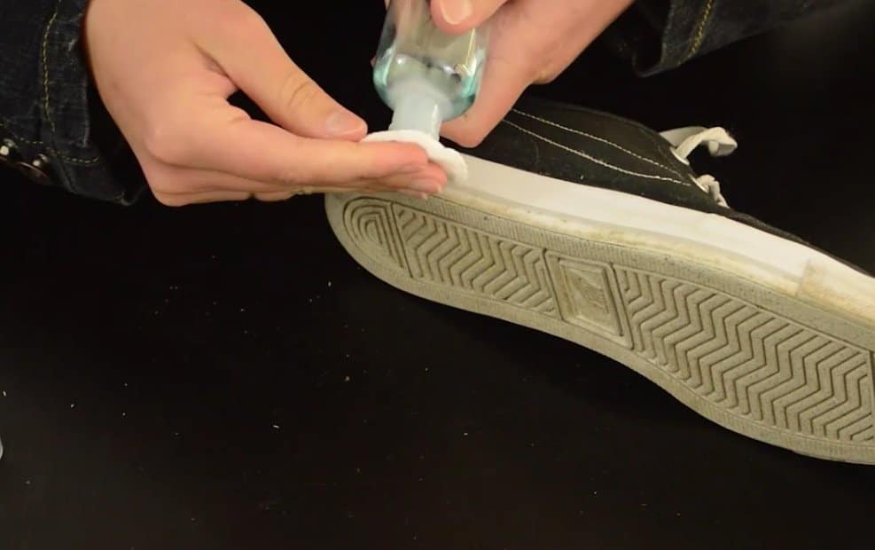 white soles cleaning