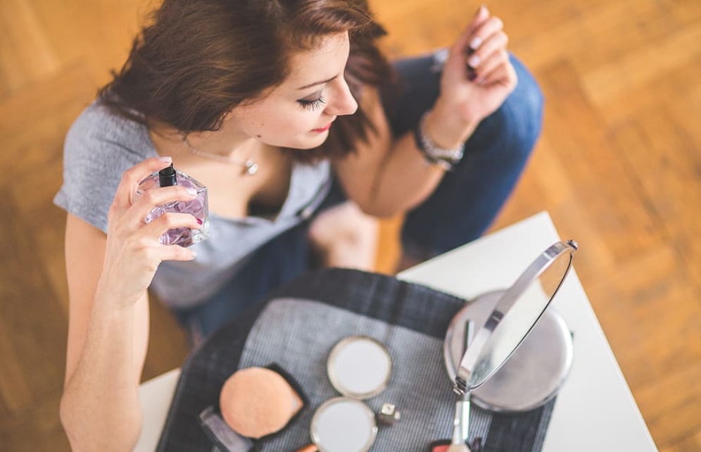 apply perfume to the back of your neck to make it last a long time