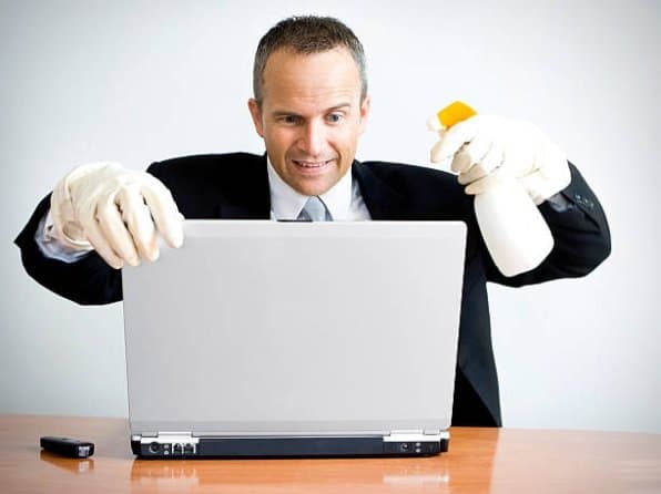 clean computer cleaning