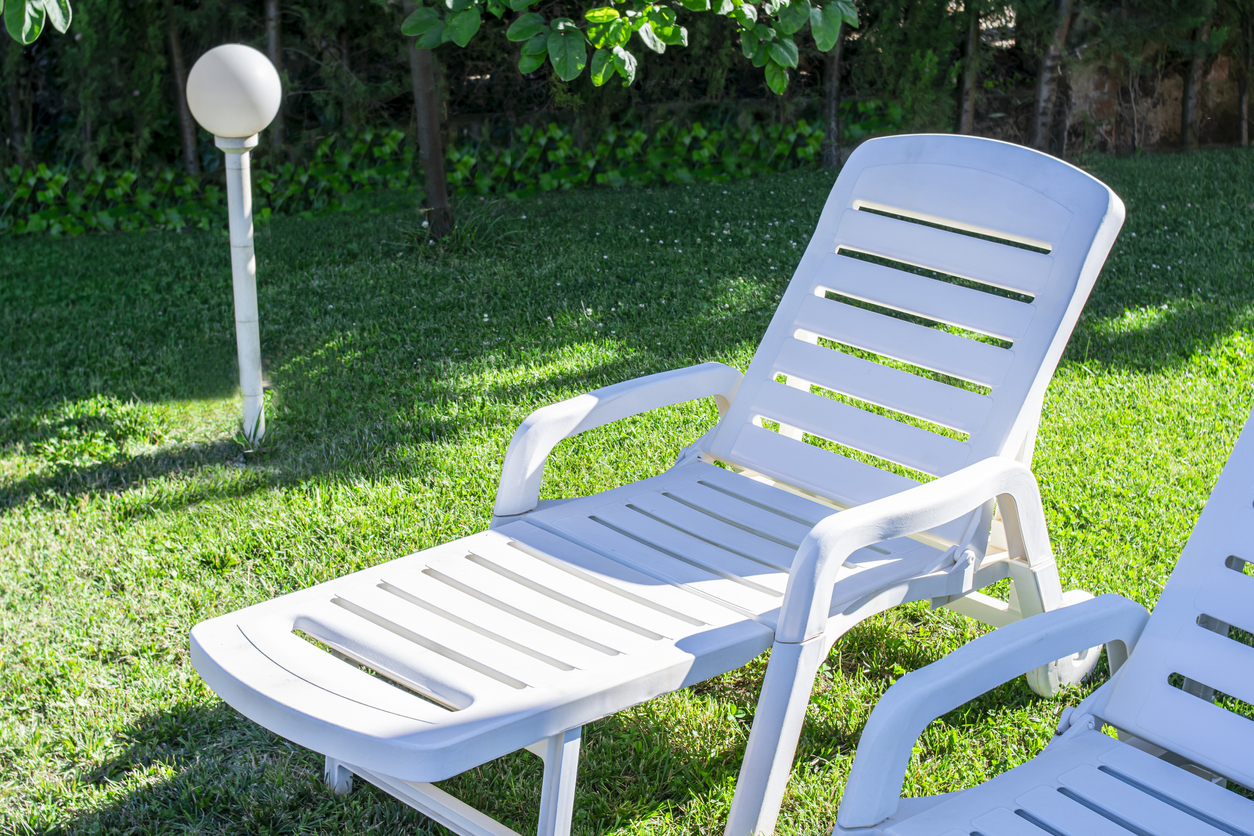 white plastic garden furniture