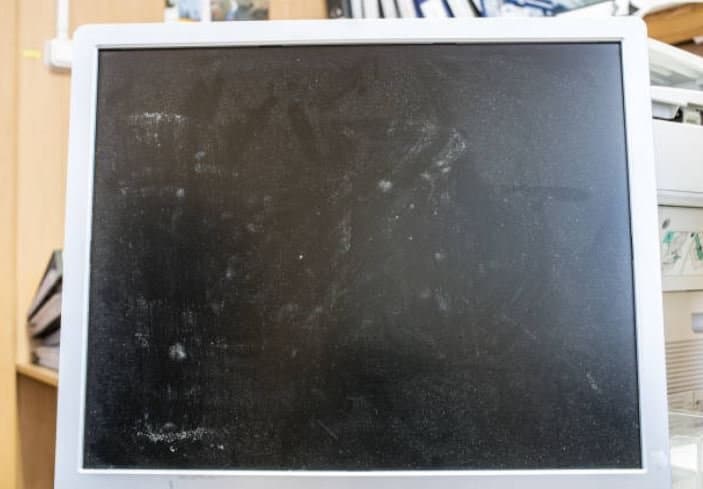 computer screen dust