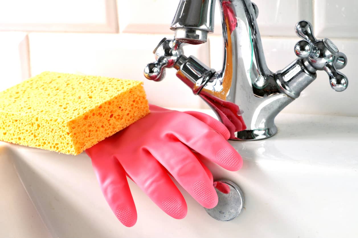 sponge gloves clean wash sink