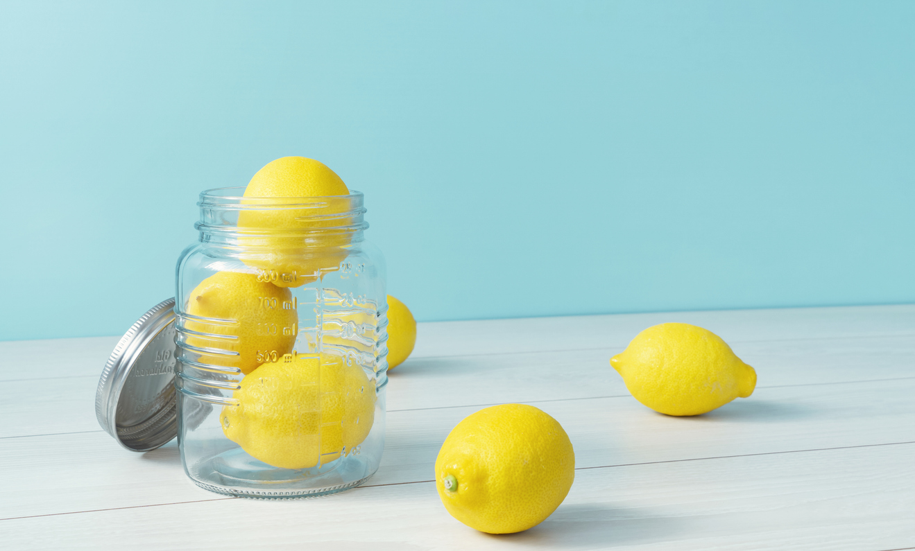 store lemons in a jar